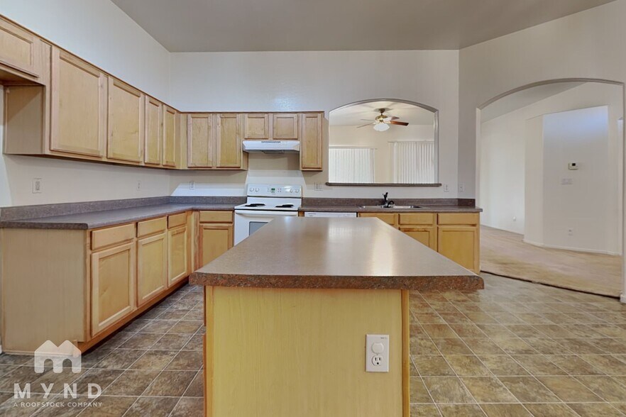 Building Photo - 21627 N 89th Dr