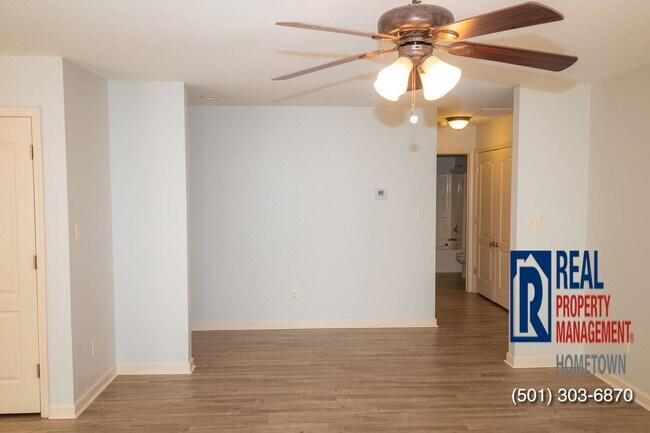 Building Photo - 104 Austin Ln