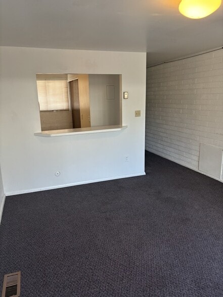 Building Photo - 425 S 1100 E