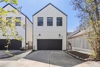 Building Photo - 802 Aurora St