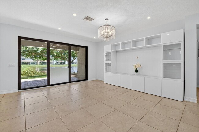 Building Photo - 8101 Ironstone Dr