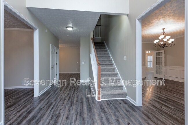 Building Photo - 3213 Southridge