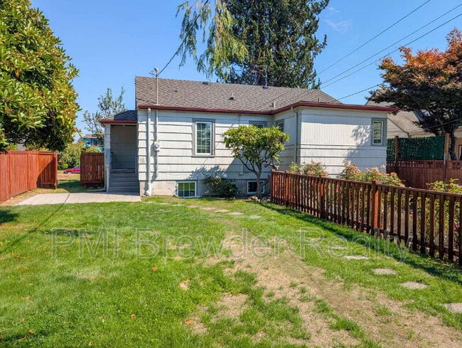 Building Photo - 1822 Rucker Ave