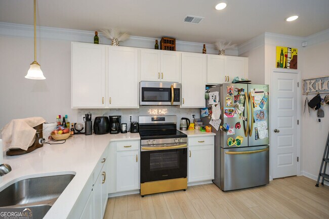 Building Photo - 2610 Ravencliff Dr