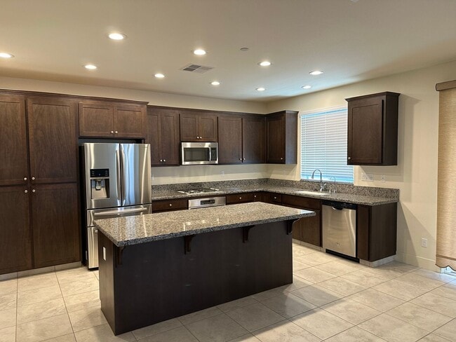 Building Photo - Coming Soon – Luxurious 5 Bedroom, 3 Bath ...