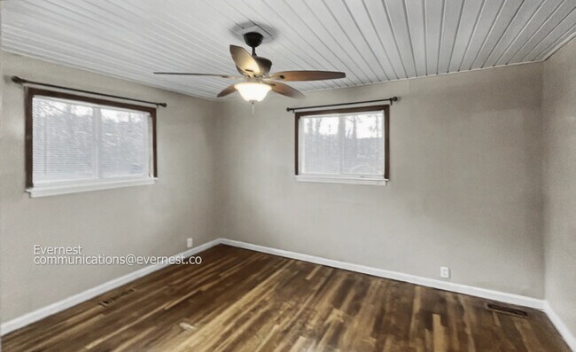 Building Photo - Beautiful 3 Bed and 2 Bath Home in Rossville