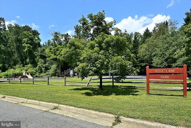 Building Photo - 3227 Sherry Ct