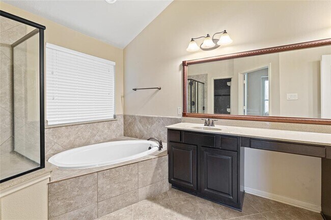 Building Photo - 17211 Rookery Ct