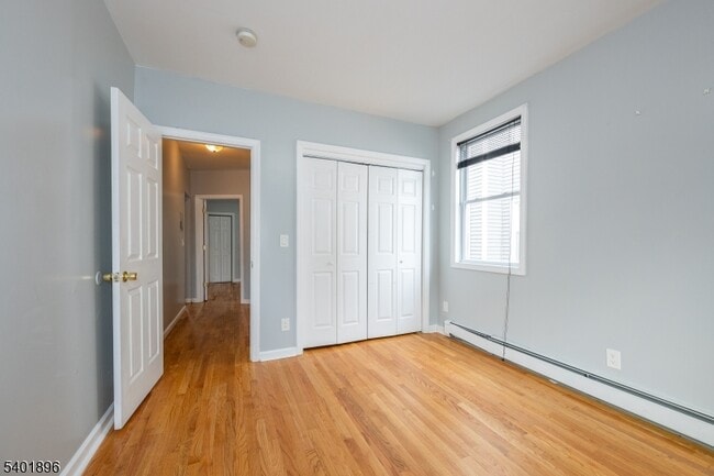 Building Photo - 65 Grove St