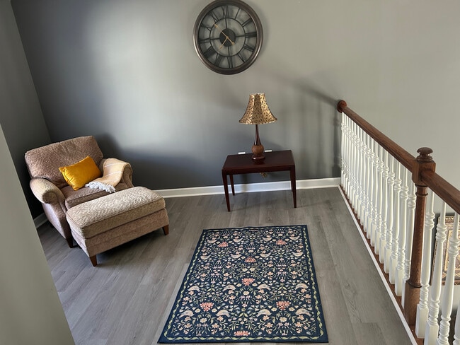 Building Photo - Room in House on Brian William Rd