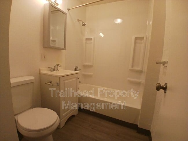 Building Photo - 104 N Indiana Ave