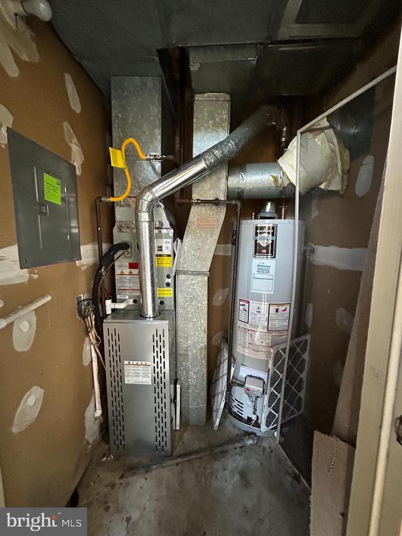 Building Photo - 25 Wyndham Pl