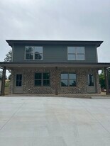 Building Photo - 306 Warrenfells St