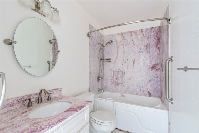 Building Photo - 13624 La Jolla Cir