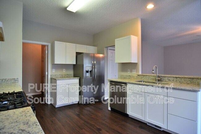 Building Photo - 210 Kingston Forest Dr