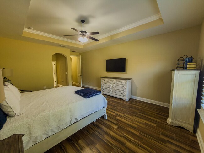 Building Photo - 2512 Cove Rd