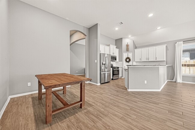 Building Photo - 18507 Sleeping Bear Wy