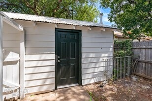 Building Photo - 617 Grand Ave