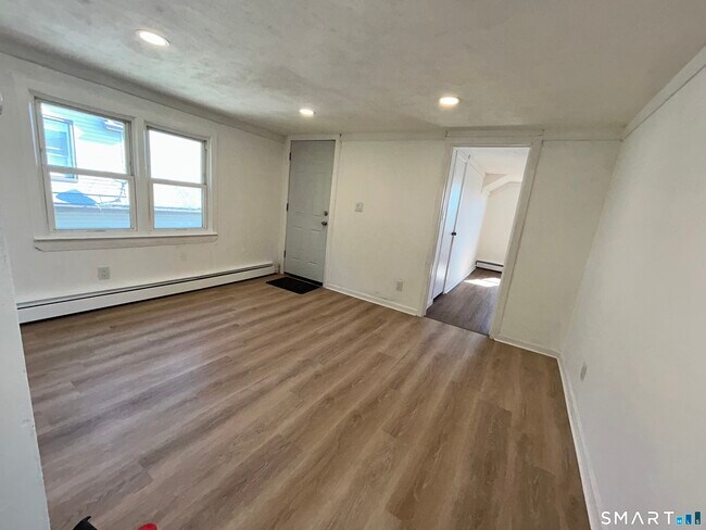 Building Photo - 89-91-91 Newbury St