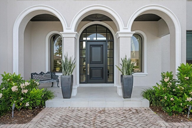 Building Photo - 7474 NE Bay Cove Ct