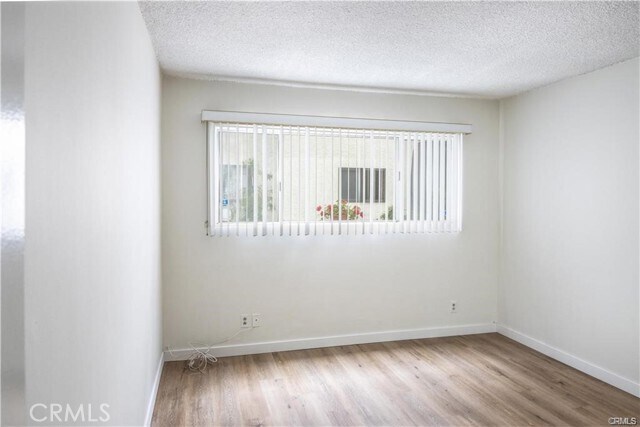 Building Photo - 1122 9th Ct