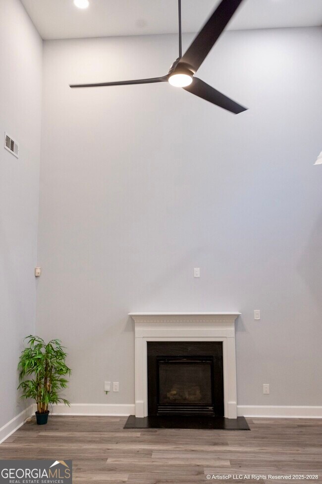 Building Photo - 4644 Creekside Cove