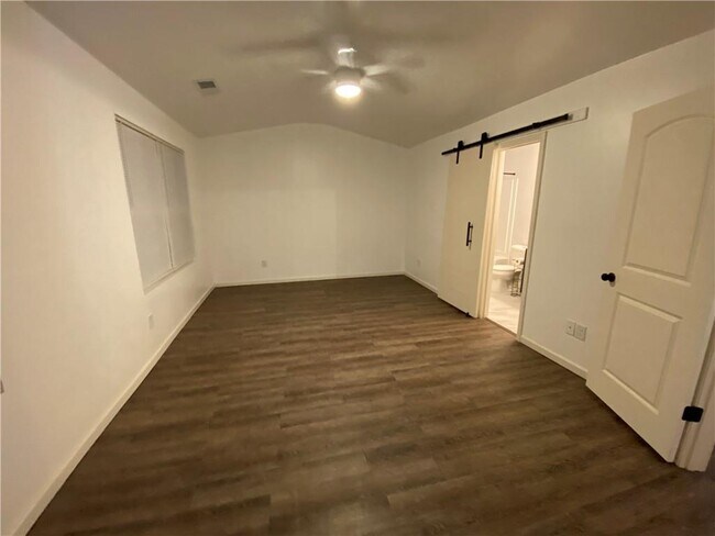 Building Photo - 764 Dove Tree Ln