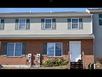 Building Photo - Beautiful townhome in Exeter Schools