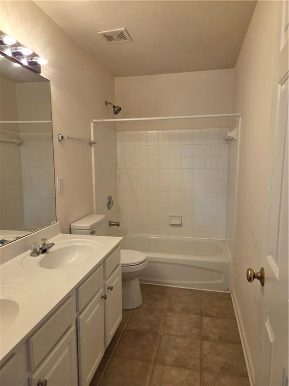 Building Photo - 8155 Cavendish Pl