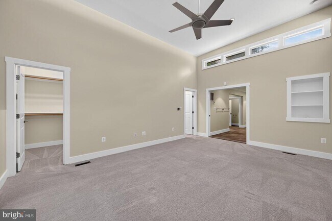 Building Photo - 4039 8th St S