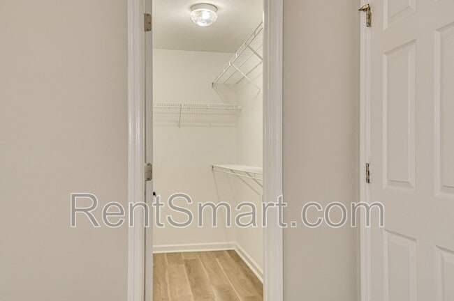 Building Photo - 4705 E Creek Mill Ct