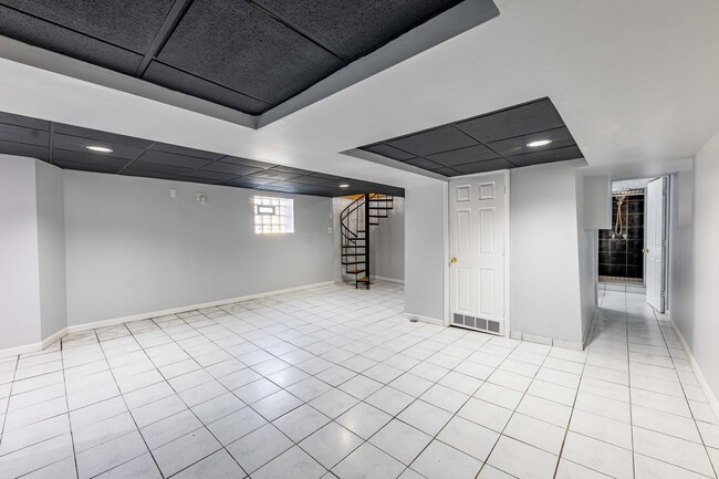 Building Photo - 3838 W 64th St