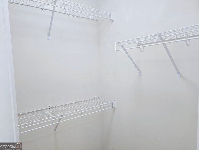 Building Photo - 249 Durham Park Way