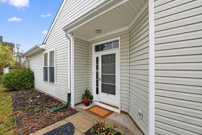 Building Photo - Beautiful Ranch Home Near Dining, Shopping & The Palladium