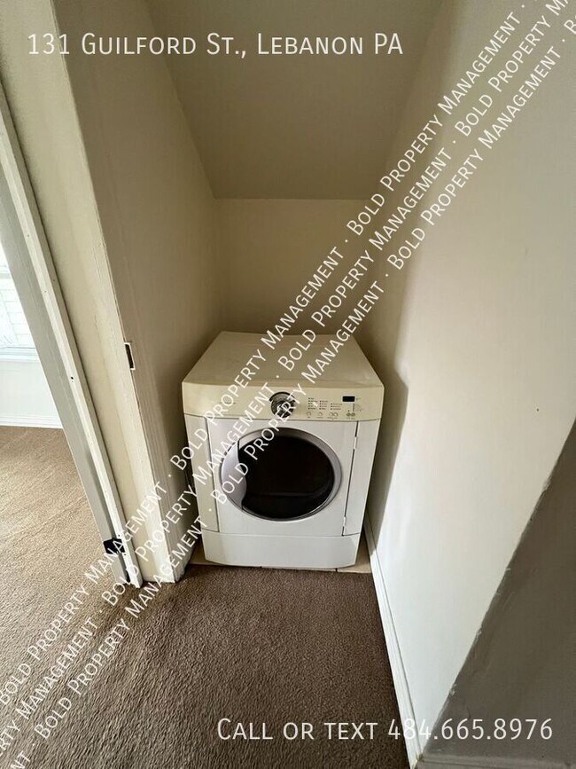 Building Photo - 131 Guilford St