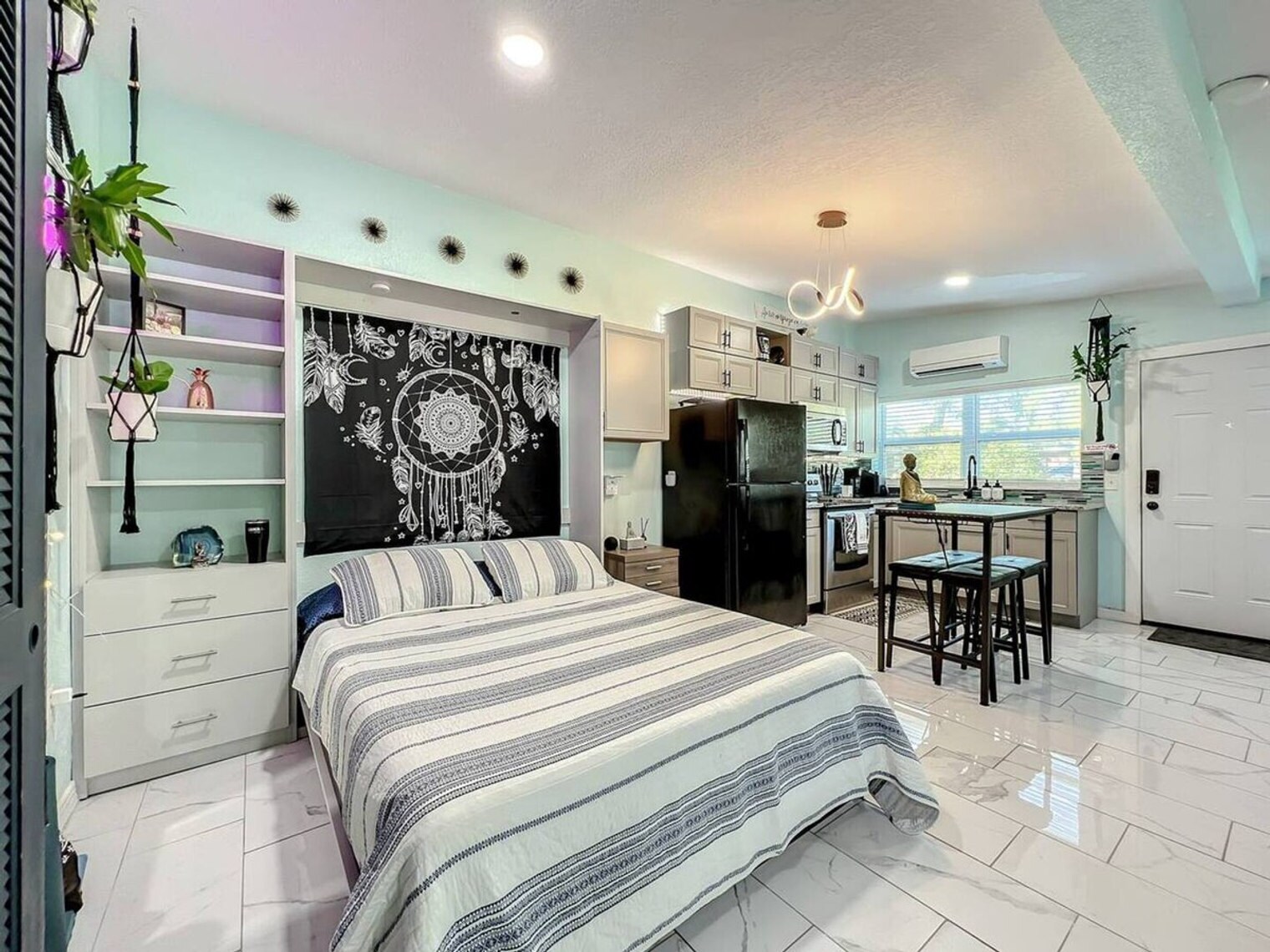 Building Photo - 1229 Berwyn Rd