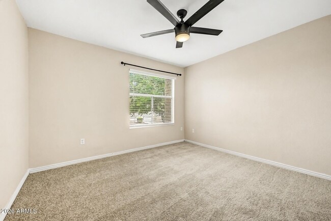 Building Photo - 461 W Holmes Ave