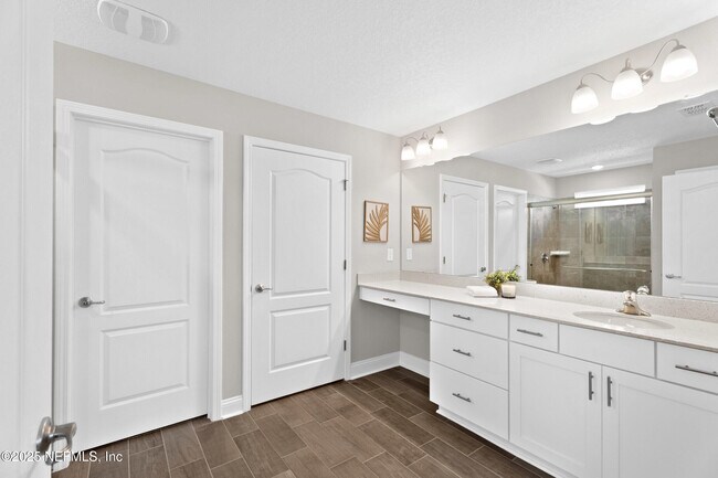 Building Photo - 79 Dovetail Cir