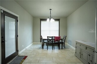 Building Photo - 2501 SW Tupelo Ave