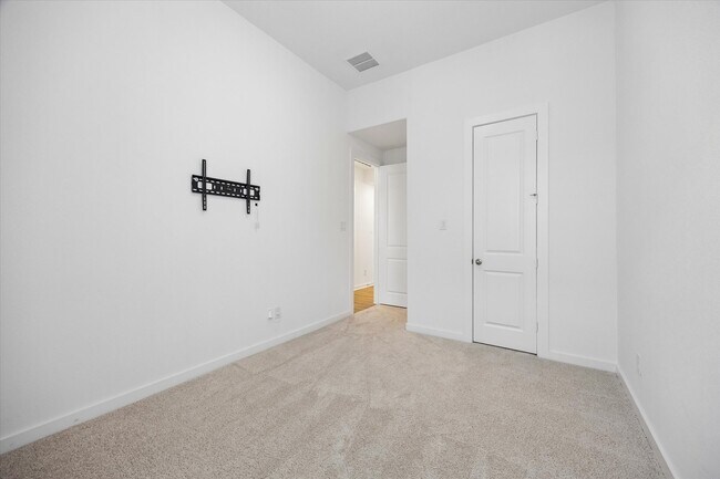 Building Photo - 9622 Wright Dr