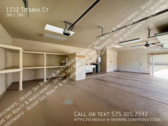 Building Photo - 1232 Titania Ct