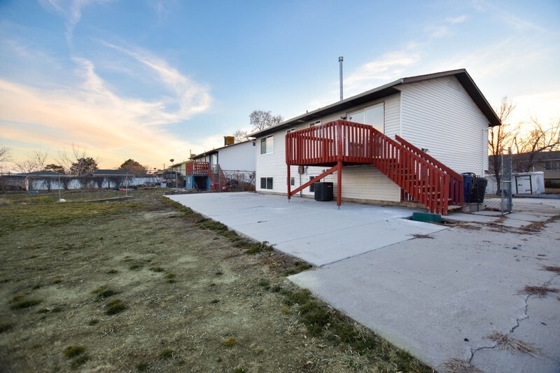 Building Photo - 5849 3840 W