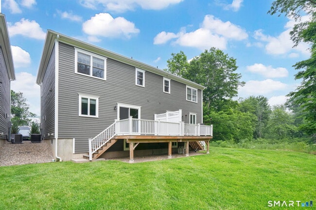 Building Photo - 204 Mountain Rd