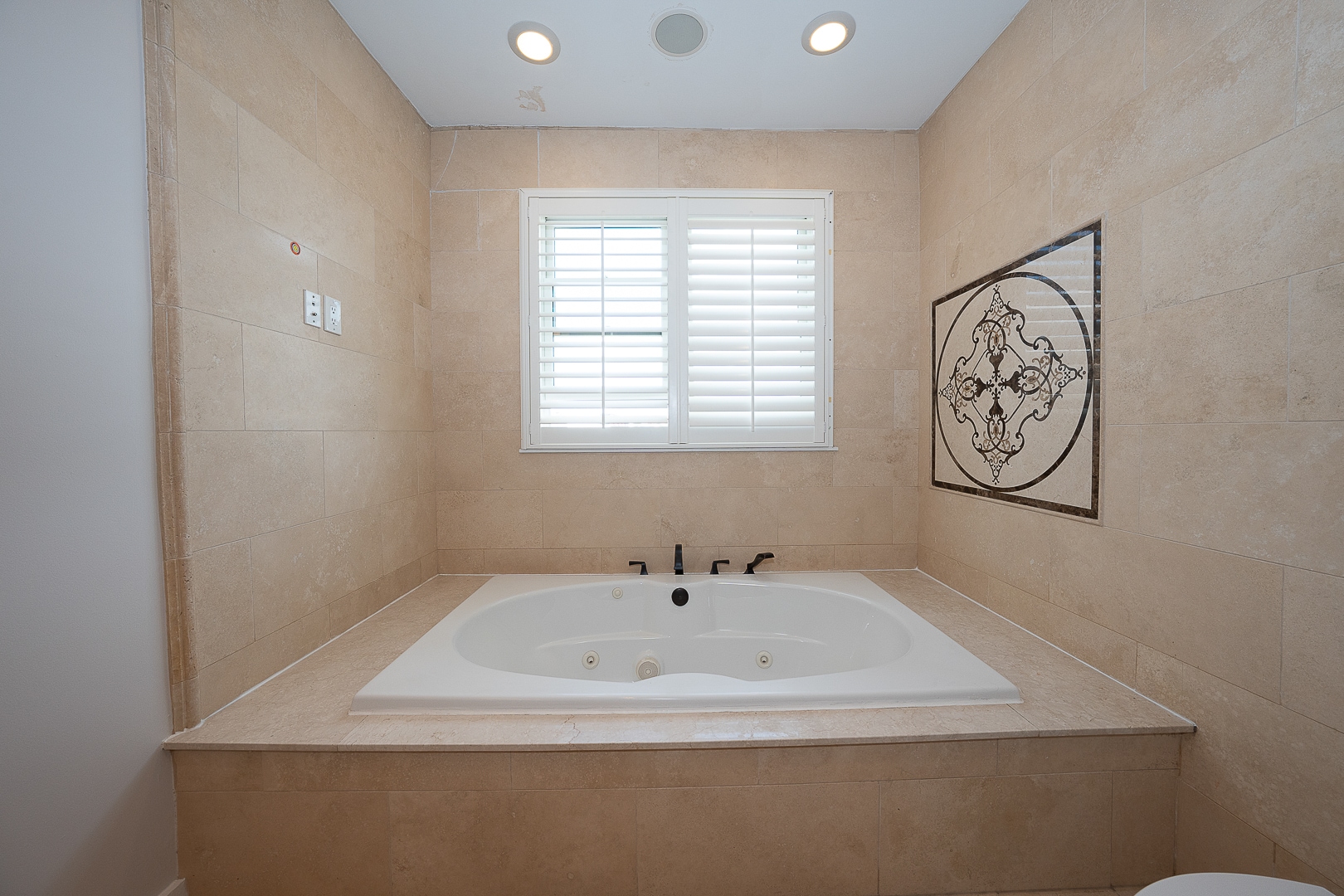 Building Photo - 601 Poplar St