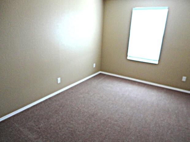 Building Photo - 606 Chapman Dr