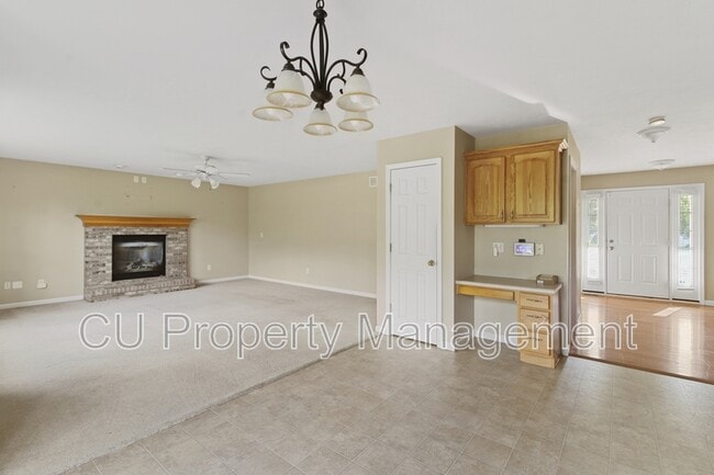 Building Photo - 902 Indigo Dr