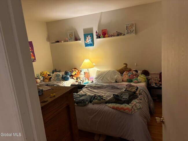 Building Photo - 161 Cedarview Ln