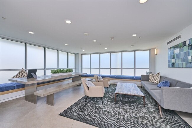 Building Photo - 262 Monsignor O'Brien Hwy