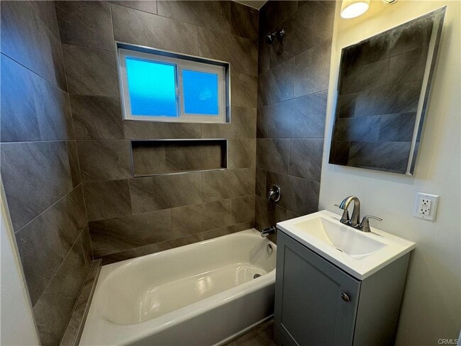 Building Photo - 7745 Laurel Canyon Blvd