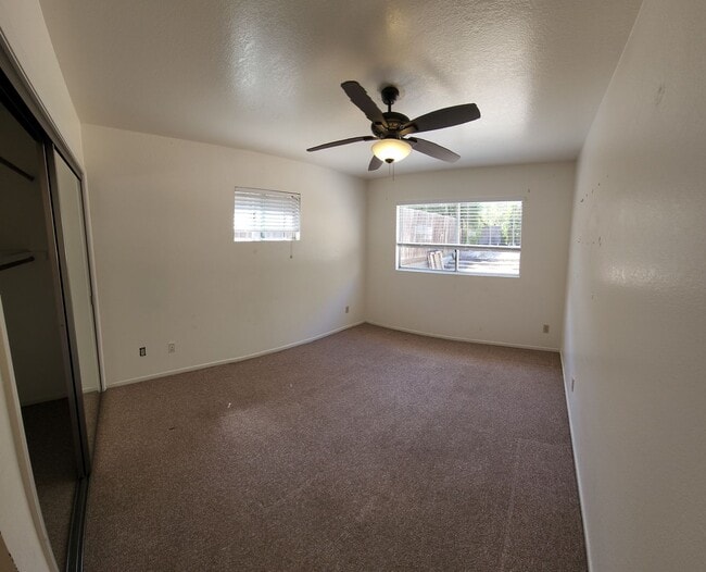 Building Photo - A Surfer's dream!! Short distance to the beach!!